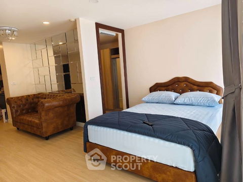 1-BR Condo at Silom Suite Condominium near BTS Saint Louis (ID 2041975)