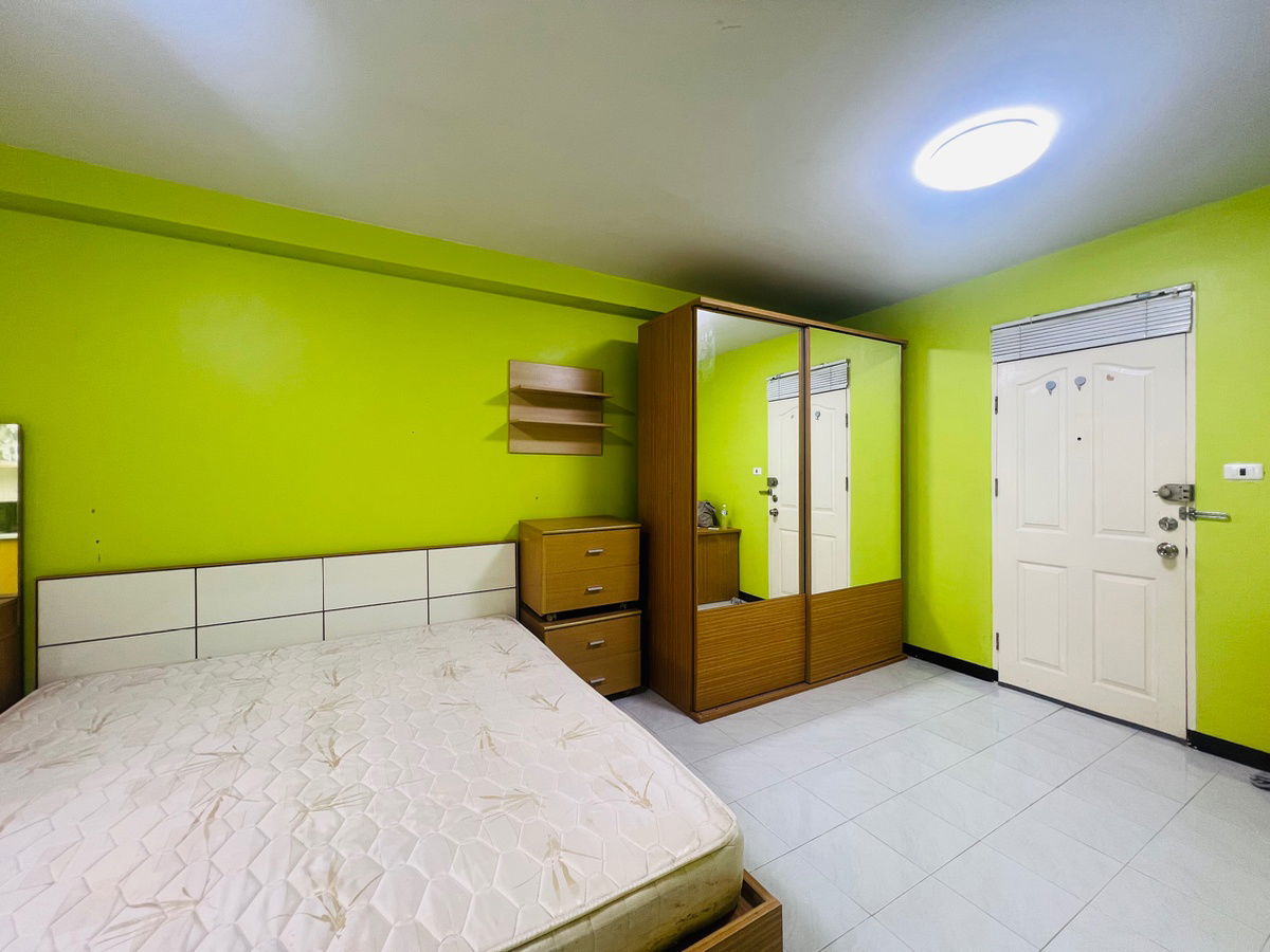 picture Update 25/8/2025 Urgent, reserve a room at Supalai City Home Ratchada 10, rental price 8,500 baht/month 📲 080-291-6881 , ID Line : monglon - 3/9