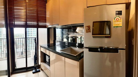 FOR RENT :  E81104 :   ( The Line Sukhumvit 71 ) 