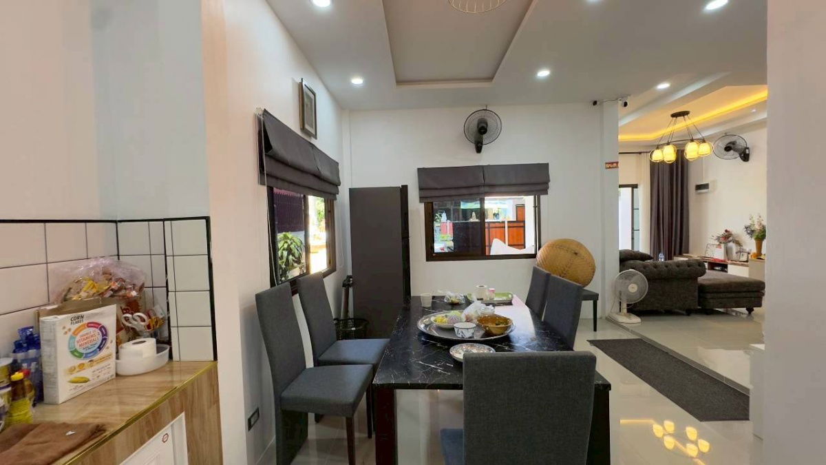 picture Udomsuk Pa Khlok Phuket WR-03678 - 5/12