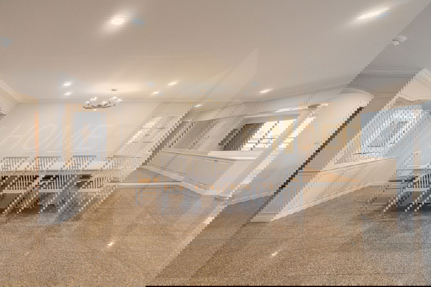 picture Oriental Towers 4 bedrooms, for sale - 10/12