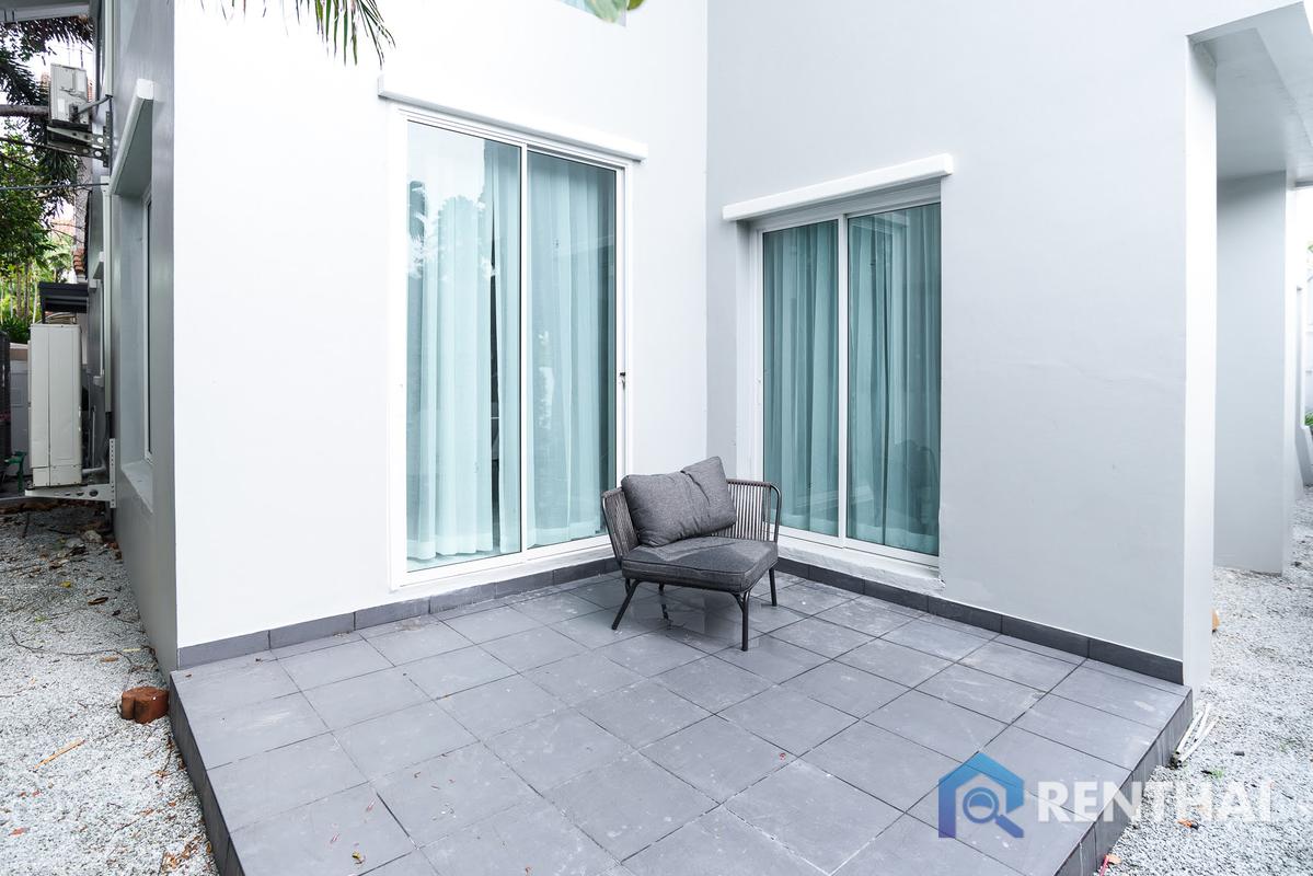 picture Ready to move in house near to the Beach - 10/25