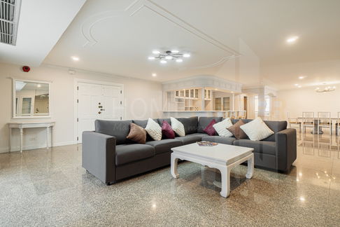 Oriental Towers 4 bedrooms, for rent
