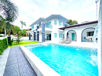 Houses for sale : Pool villa 2 storey Green Villa 2 