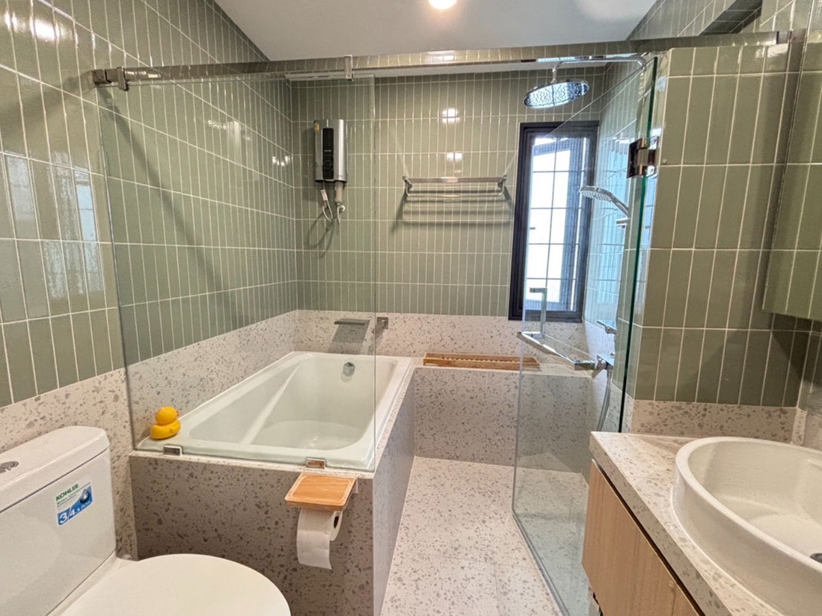 รูป H 904 ให้เช่า บ้านเดี่ยว 2 ชั้น ม.Pimnara Srinakarin - Bangna บ้านสวย สไตล์ญี่ปุ่น Fully furnished ราคา 98,000 บาท - รูปที่ 21/24