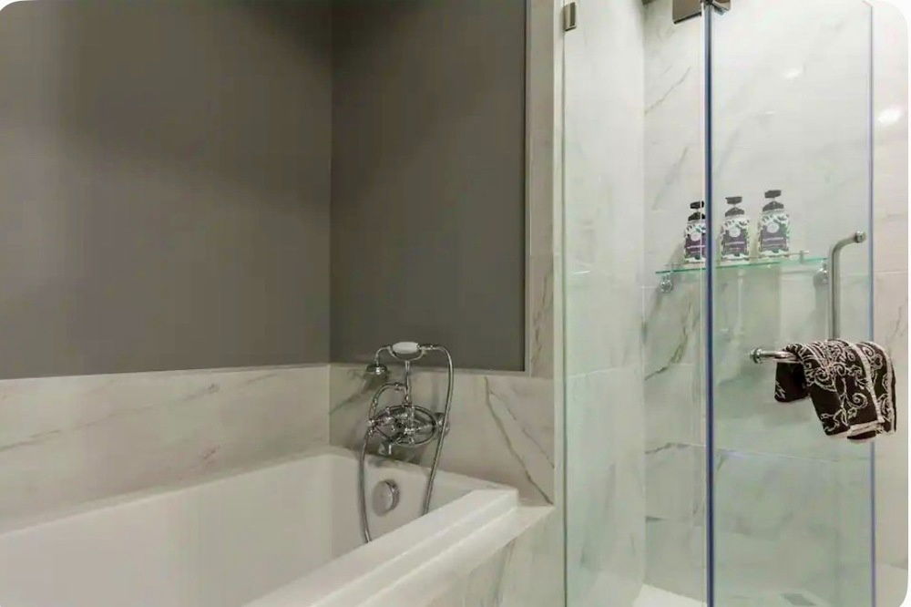 picture 🔥 For Rent !!🔥 Code C20240300381..........The Reserve Kasemsan 3, 1 bedroom, 1 bathroom, There is a bathtub, furnished, ready to move in 📣📣 - 8/9