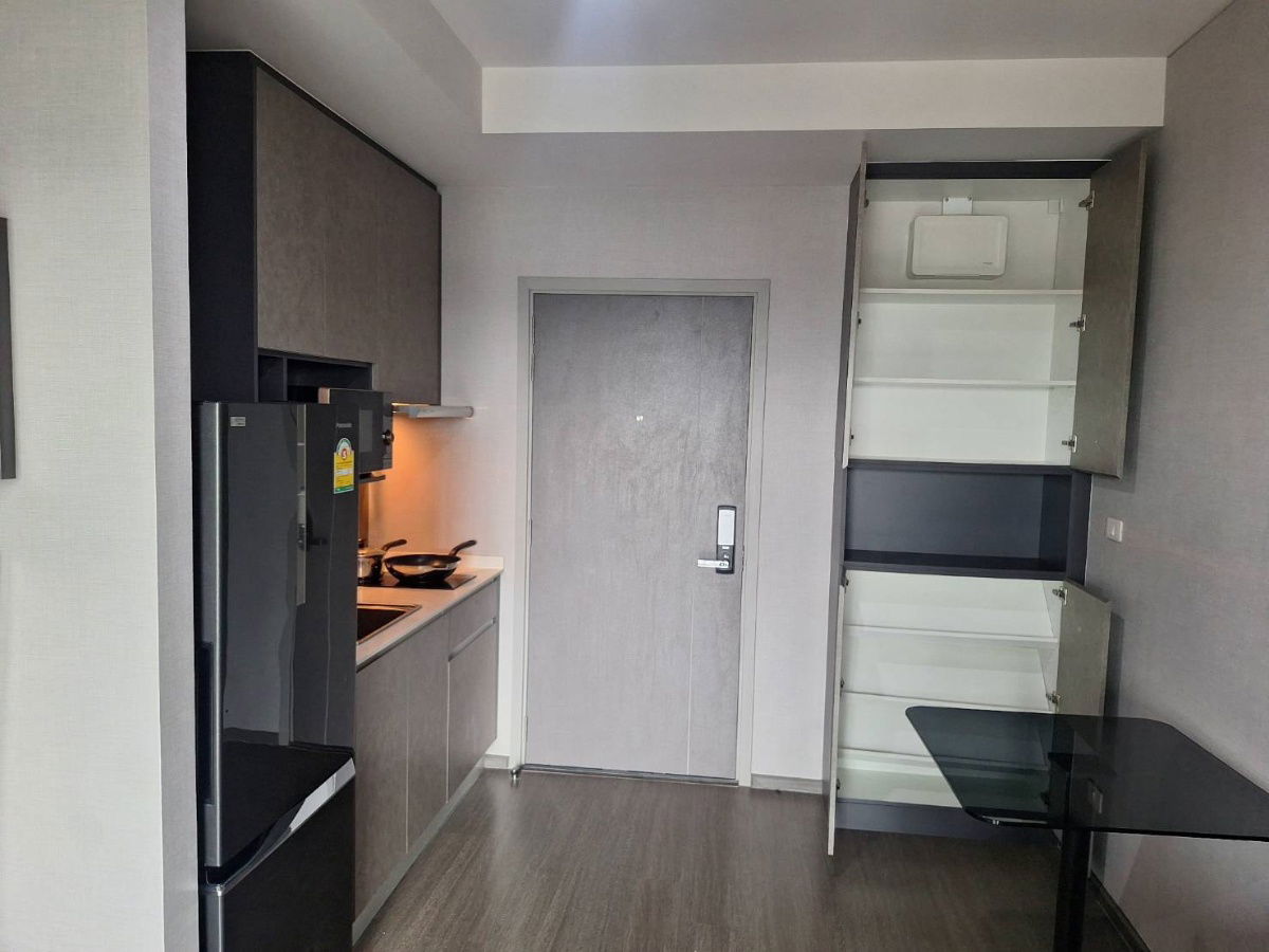 picture For Rent : Ideo Phaholyothin Chatujak :  (1 bed) 36 sq.m. 22,000 THB  Ready to move in - 5/14