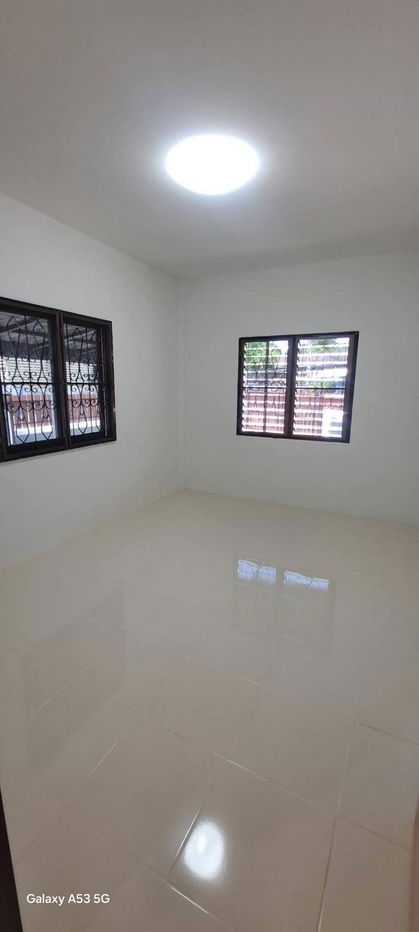 รูป บ้านเดี่ยวสัตหีบหลังมุม ขายต่ำกว่าราคาประเมิน ขนาด 44 ตารางวา 2นอน 1น้ำ - รูปที่ 9/9