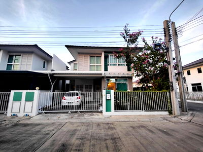 เช่าทาวน์โฮม สนามบินสุวรรณภูมิ : 🟢For Rent🟢หมู่บ้าน เทรนดี้ ธารา บางนา ห้องสวย เฟอร์ครบ! 📱ADD LINE @nathong97 (ตอบ ⚡ 24 Hr) P1171