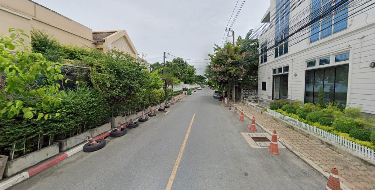 รูป ด่วน! ขายที่ดินพร้อมสิ่งปลูกสร้าง ซอยพัฒนาการ 40 - รูปที่ 2/3
