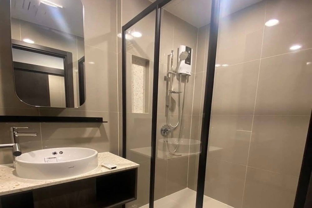 รูป 🔥 สำหรับเช่า !!🔥 Code C20231200077..........XT Huaikhwang, 1 ห้องนอน, 1 ห้องน้ำ, ห้องทิศเหนือ, ชั้นสูง 28++, ห้องมุม, แต่งครบ, พร้อมเข้าอยู่ 📣📣 - รูปที่ 9/9