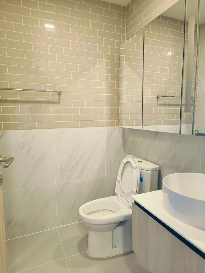 picture 🏙️ For Rent! XT Phayathai – Spacious 45 sq.m. Unit Modern condo in the heart of Phayathai – Just 300 meters from BTS & Airport Rail Link! - 8/11