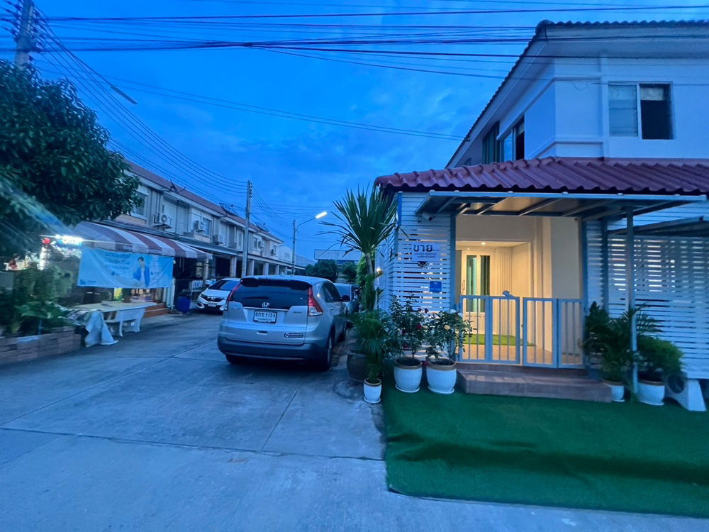 รูป Call : 086-899-5703 บ้านพฤกษา 81 พหลโยธิน-นวนคร ทาวน์โฮม แปลงมุม 24 ตารางวา 4 นอน จอดรถ 3 คัน ต้นซอย ใกล้ตลาดไท 1 กม. - รูปที่ 2/13