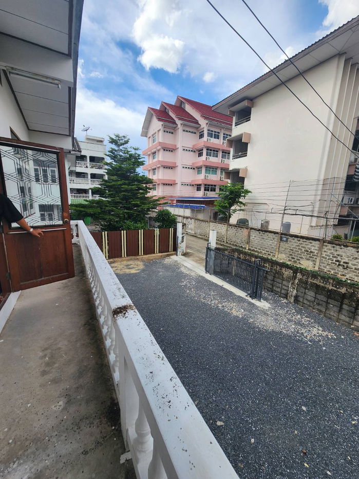 รูป รร.นานาชาติฮีทฟิลด์ 1กม. MRT สัมมากร 1กม.ให้เช่าบ้านเดี่ยว 2 ชั้น 50ตร.วา. 165ตร.ม.รร.เตรียมอุดมศึกษาน้อม 500ม. 3นอน 2 น้ำ - รูปที่ 15/23