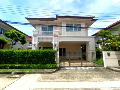 บ้านเดี่ยว ถนนรัตนาธิเบศร์ : ขายบ้านเดี่ยว หมู่บ้านเซนโทร รัตนาธิเบศ์ (วัดสวนแก้ว) ราคาถูกมาก ราคาต่ำกว่าประเมิน