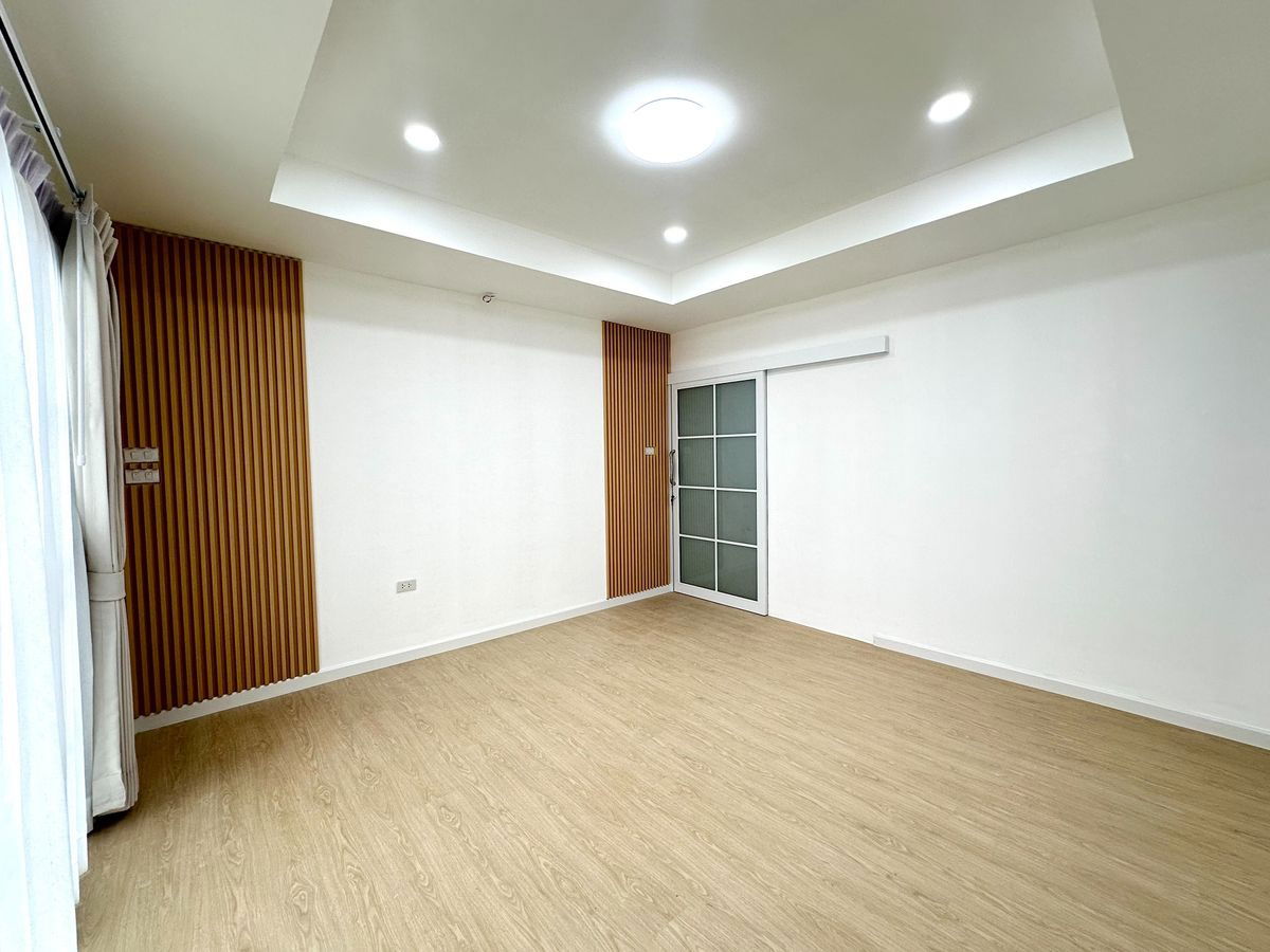 picture 🏰 Townhouse for sale in Wang Thong Wi Village, Phawadi Rangsit 🛠 Renovated the whole house 💸 Price 2.09 Free transfer ✈ Near Don Mueang Airport, - 5/14