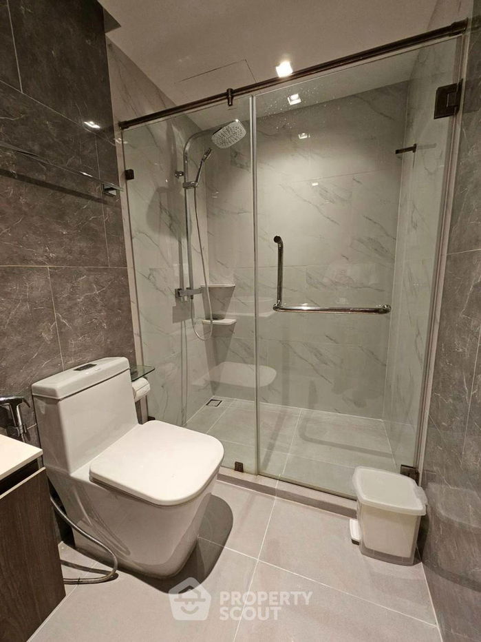 picture 1-BR Condo at Lloyd Soonvijai-Thonglor in Bang Kapi (ID 2280561) - 4/13