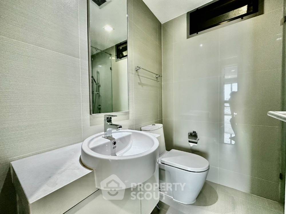 picture 2-BR Condo at Star View close to Phra Ram 3 (ID 2027386) - 14/16