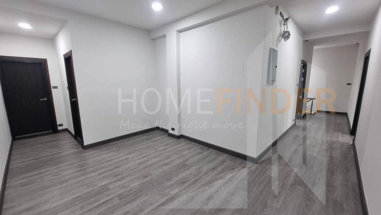 รูป Townhouse in Sukhumvit 26 6 bedrooms, for rent - รูปที่ 4/7