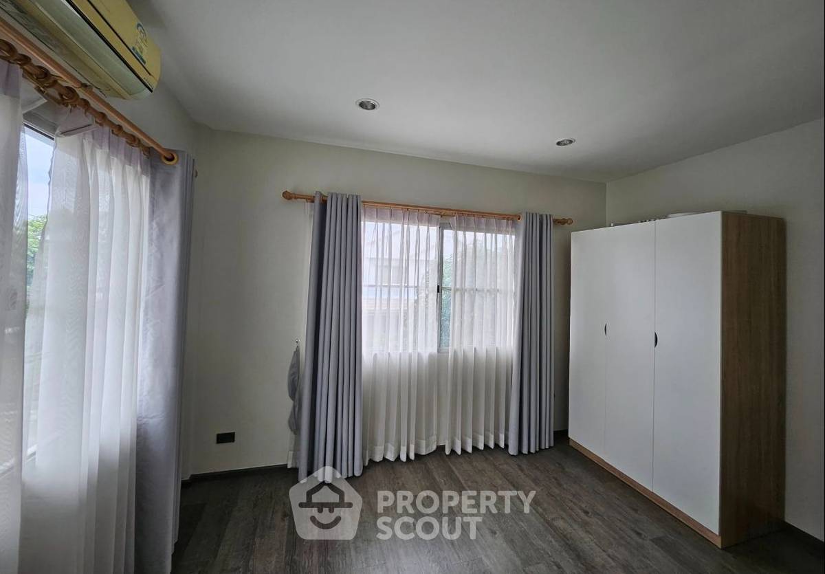 รูป บ้าน 3-ห้องนอน ใน บางขุนกอง (ID 2277166) - รูปที่ 9/14