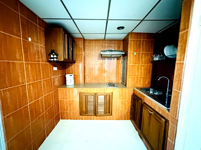 คอนโด เทสโก้โลตัส พัทยาใต้ : ฮาโกเน่ คอนโดเทล ห้องใหญ่ วิวสระ