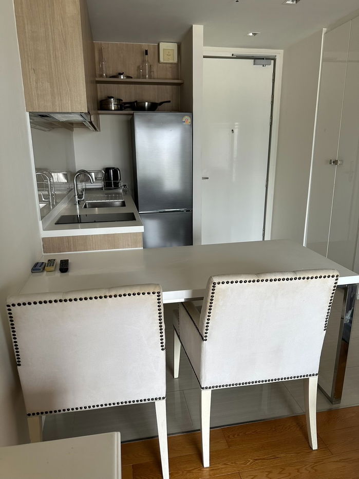 picture ***Condo For rent at Circle Living Prototype*** - 5/12