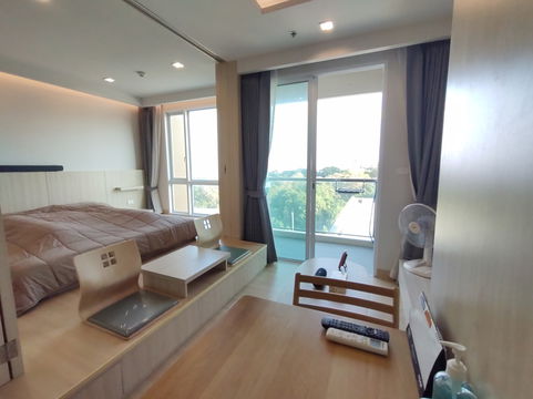 ให้เช่าคอนโดติดทะเล Yuu ศรีราชา ห้องวิวทะเล : 1 ห้องนอน ขนาด 33 ตร.ม. เช่าเพียง 18,000 บาท/เดือน