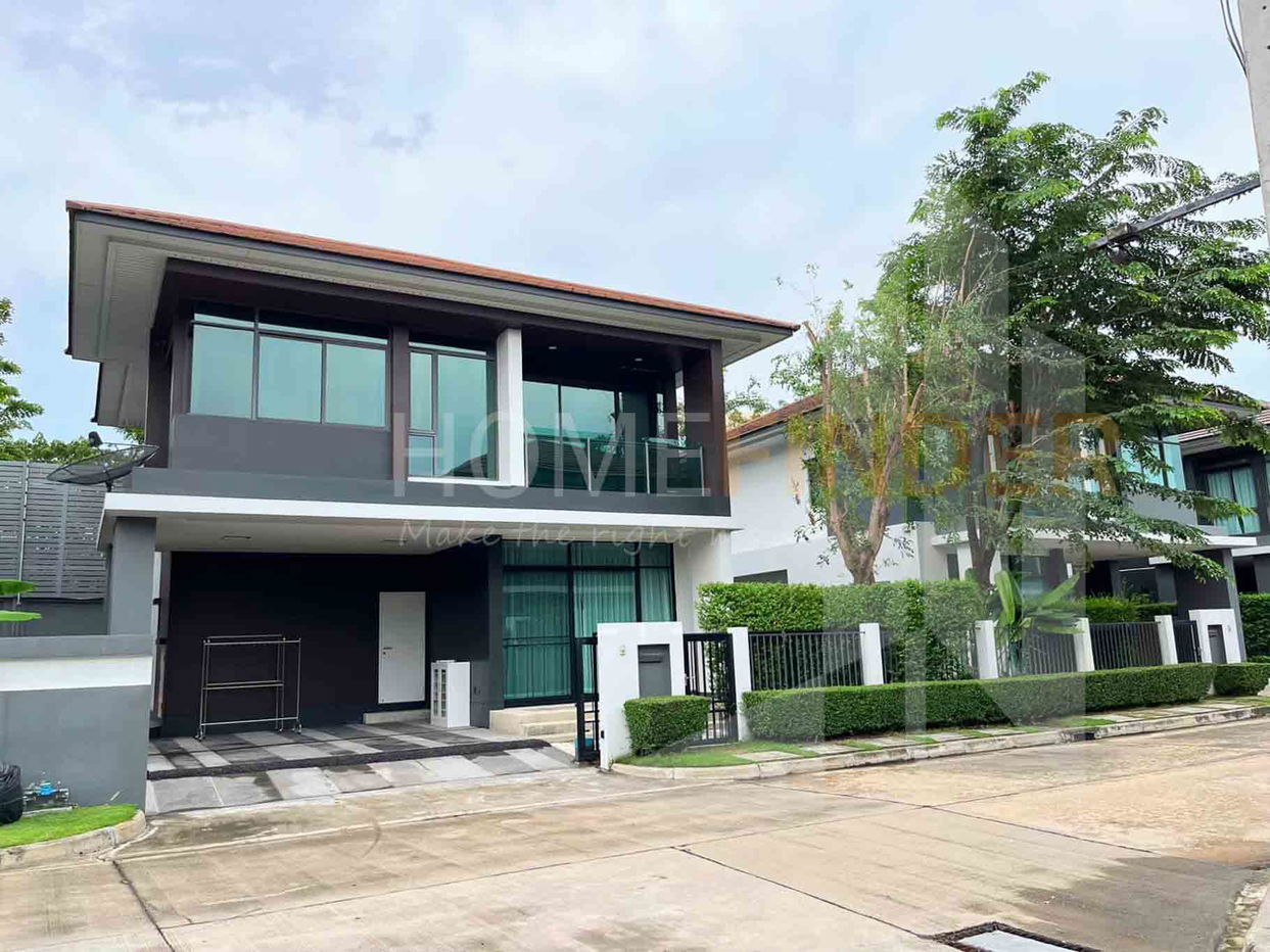 รูป Baan Setthasiri Krungthep Kreetha 1 3 bedrooms, for rent - รูปที่ 1/9