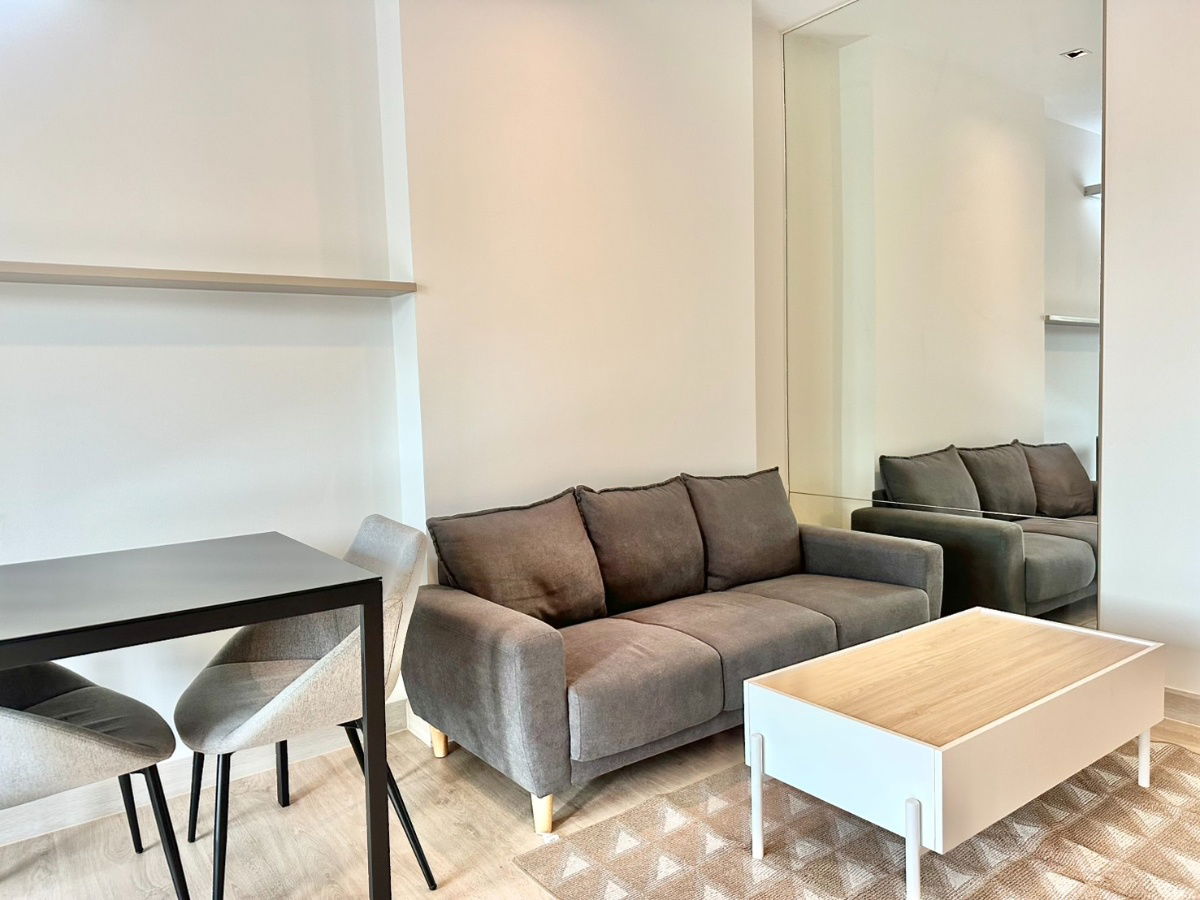 รูป "NEW ROOM" : Casaluanar Mesto 1 BED (47 ตรม - ระเบียงกว้าง) : วิวสวนและวิวเมือง ตกแต่งครบพร้อมเข้าอยู่ - รูปที่ 2/20