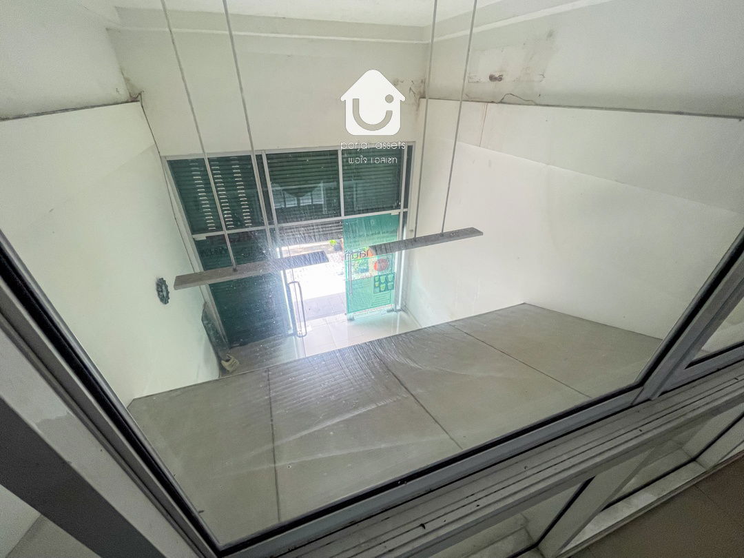 picture 3.5 Storey-Business Home for sale, Trio Romklao  - 12/37