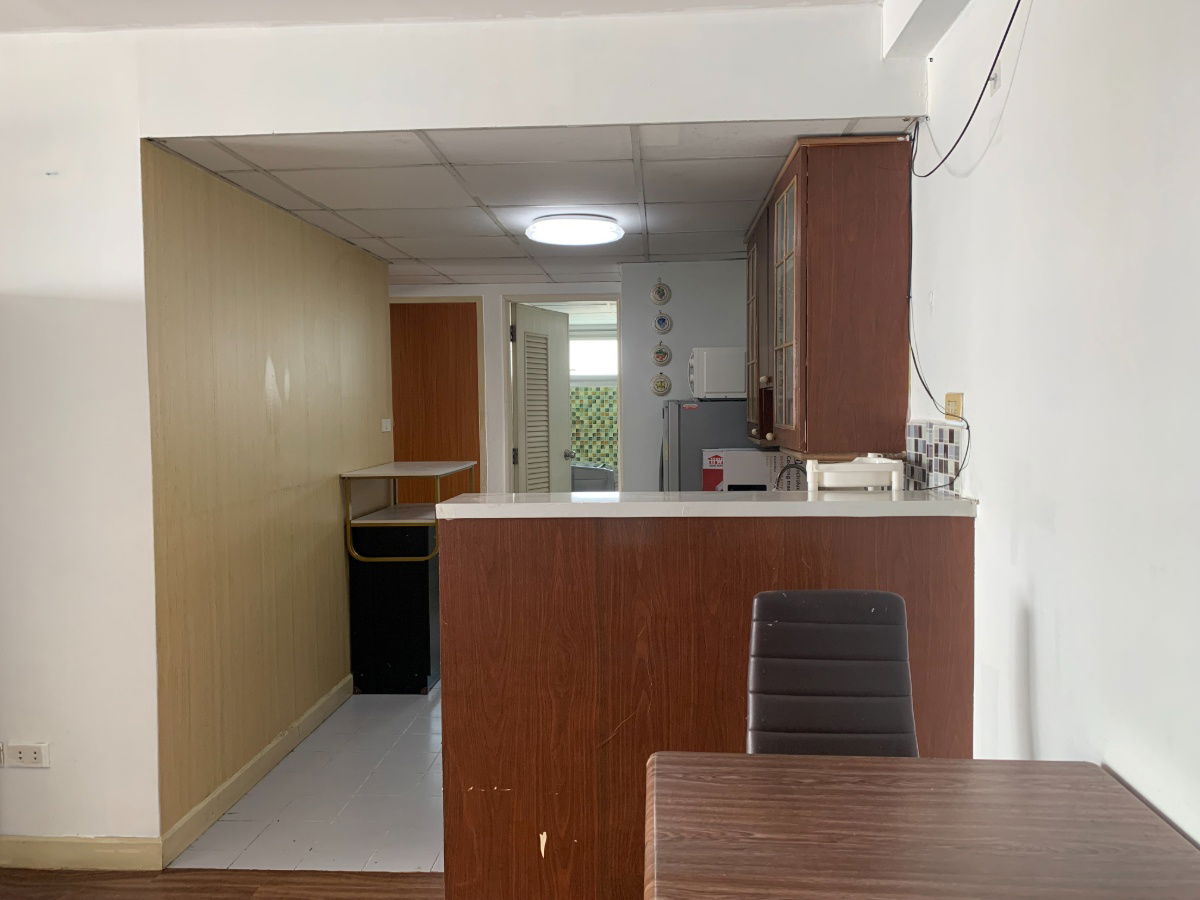 picture Condo for rent, Sammakorn Ramkhamhaeng, large room, ready to move in, swimming pool view - 4/8