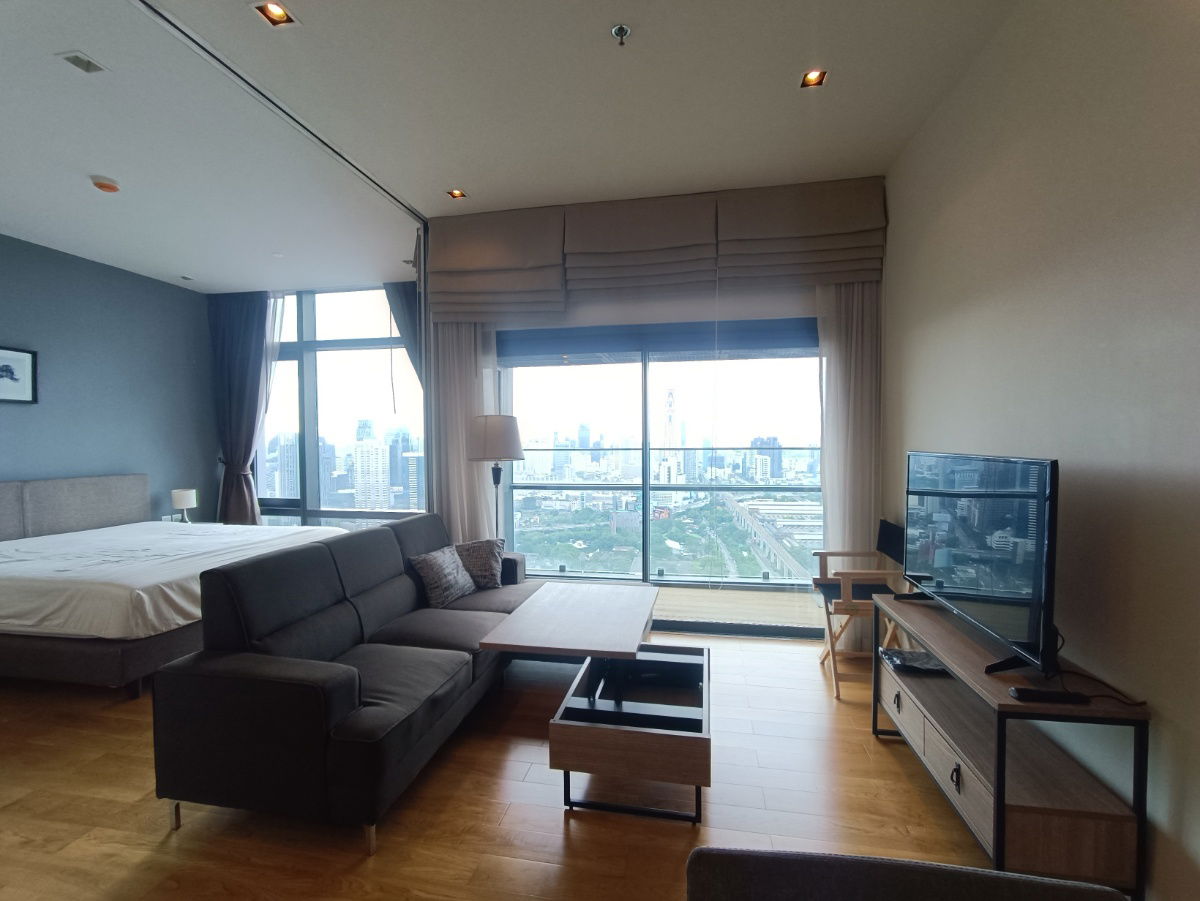 picture Condo for Rent : Circle Living Prototype (MRT Phetchaburi Station)(Rt-01) - 1/9