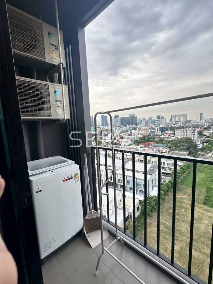 รูป 🔥15K/Mo 1นอน ห้องกว้าง เฟอร์จัดเต็มมาก ห้องแต่งสวย พร้อมอยู่ บนทำเลดี ใกล้ MRT ลาดพร้าว  @ Nue Noble Ratchada Lat Phrao - รูปที่ 2/9