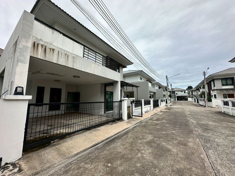 รูป บ้านเดี่ยวมือสอง ใกล้ห้างเจปาร์ค หมู่บ้านเดอะคอมพลีท ศรีราชา ชลบุรี  - รูปที่ 3/20
