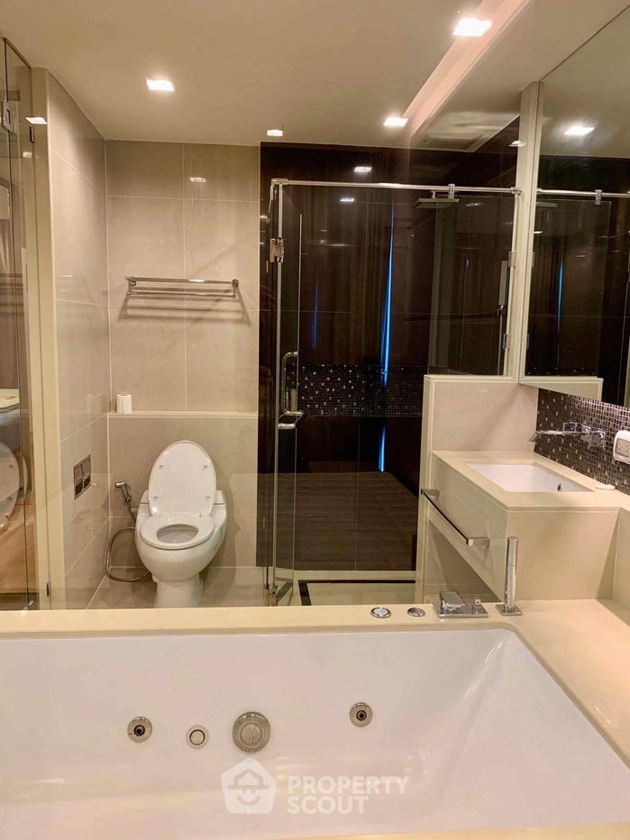 picture 1-BR Condo at The Address Sathorn near BTS Saint Louis (ID 2099921) - 12/14