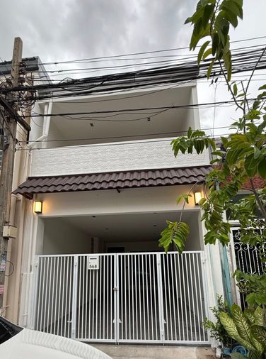 3-bed townhouse for rent, 140 sqm, 19 sq wah, Yu Charoen