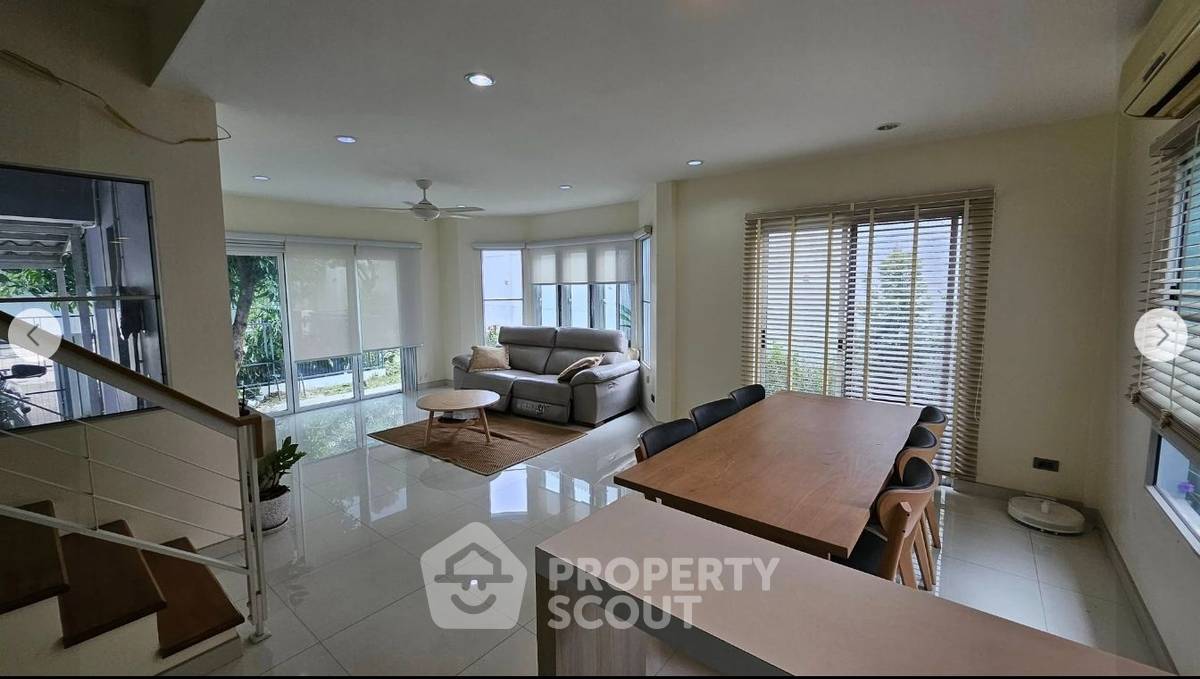 รูป บ้าน 3-ห้องนอน ใน บางขุนกอง (ID 2277166) - รูปที่ 2/14