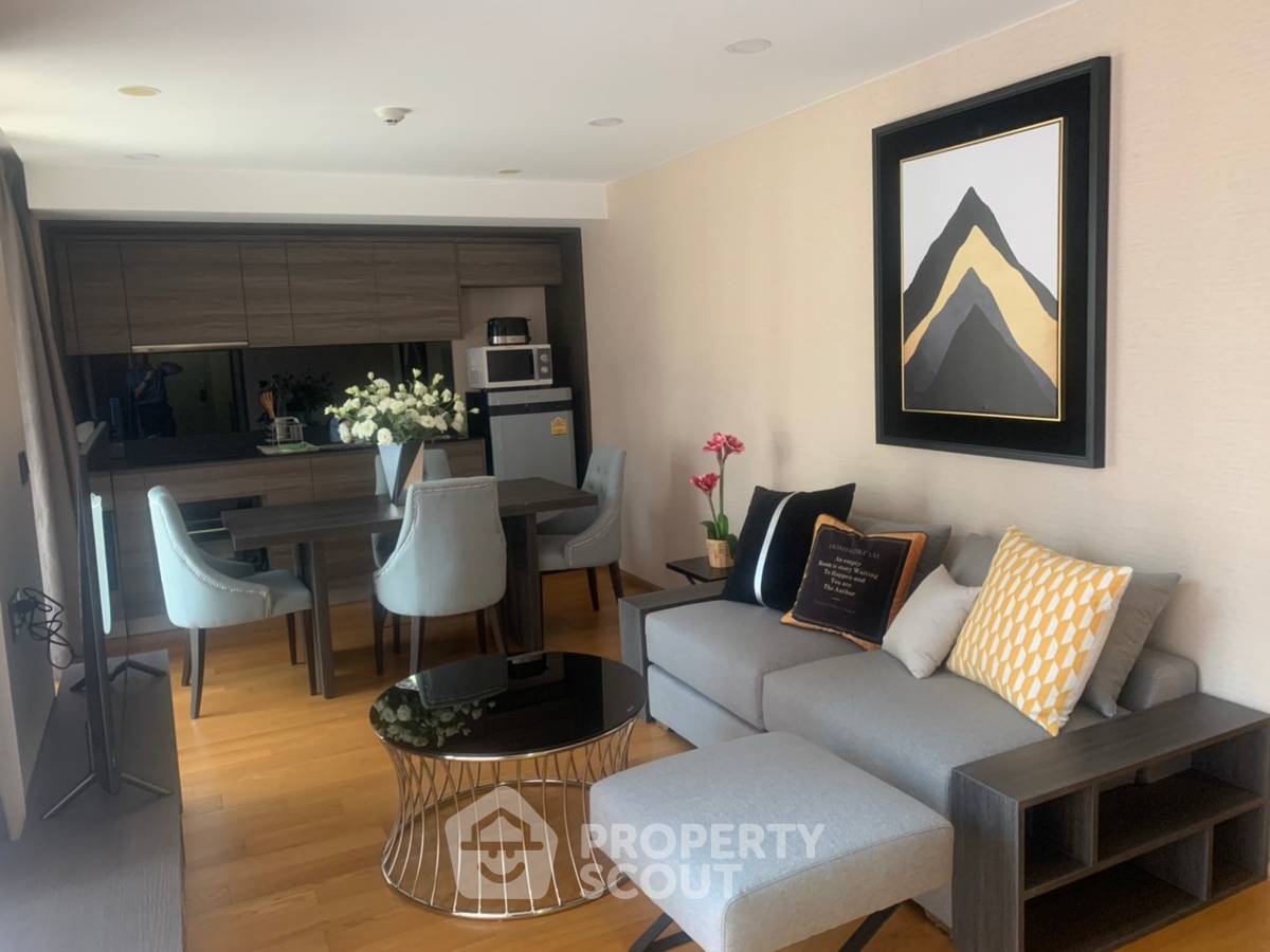 picture 2-BR Condo at Klass Langsuan near BTS Chit Lom (ID 566432) - 1/13