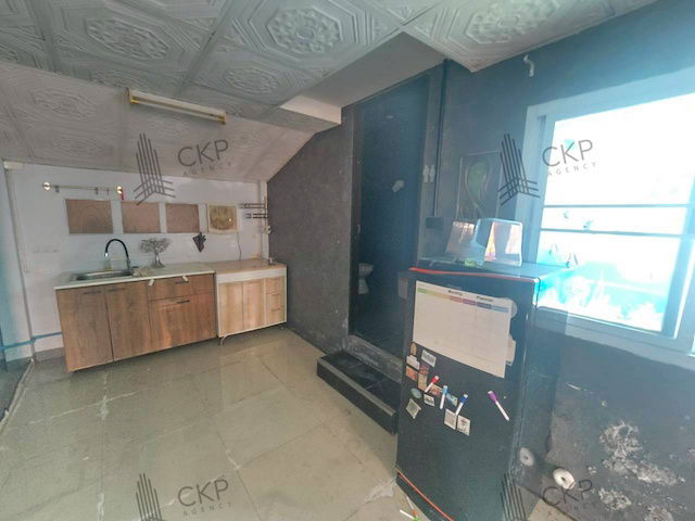 picture Single-storey detached house with roof terrace and private parking, sold as is, convenient transportation, Lat Krabang area. - 9/13