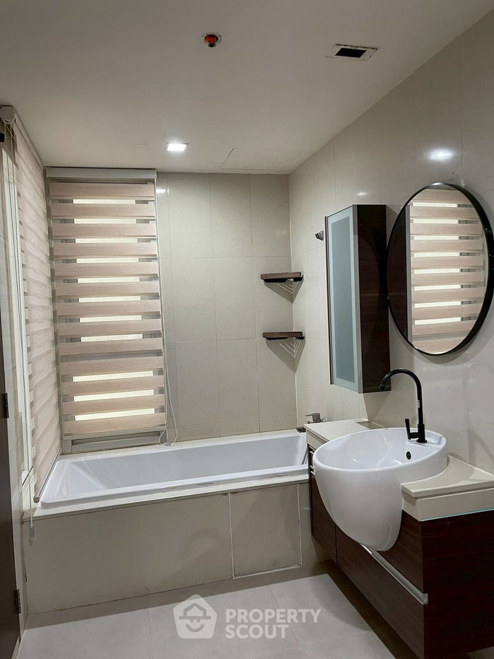 picture 2-BR Condo at Sky Walk Residences near BTS Phra Khanong (ID 2280252) - 11/12