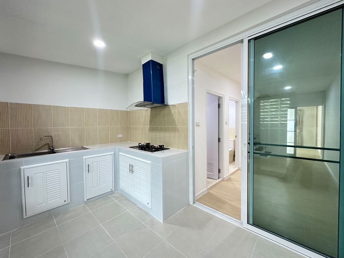 picture 🏰 Townhouse for sale in Wang Thong Wi Village, Phawadi Rangsit 🛠 Renovated the whole house 💸 Price 2.09 Free transfer ✈ Near Don Mueang Airport, - 7/14