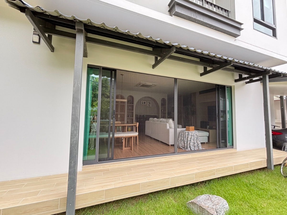 รูป H 904 ให้เช่า บ้านเดี่ยว 2 ชั้น ม.Pimnara Srinakarin - Bangna บ้านสวย สไตล์ญี่ปุ่น Fully furnished ราคา 98,000 บาท - รูปที่ 2/24