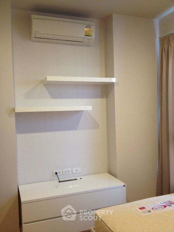 picture 2-BR Condo at Hive Taksin near BTS Wongwian Yai (ID 1607644) - 8/12