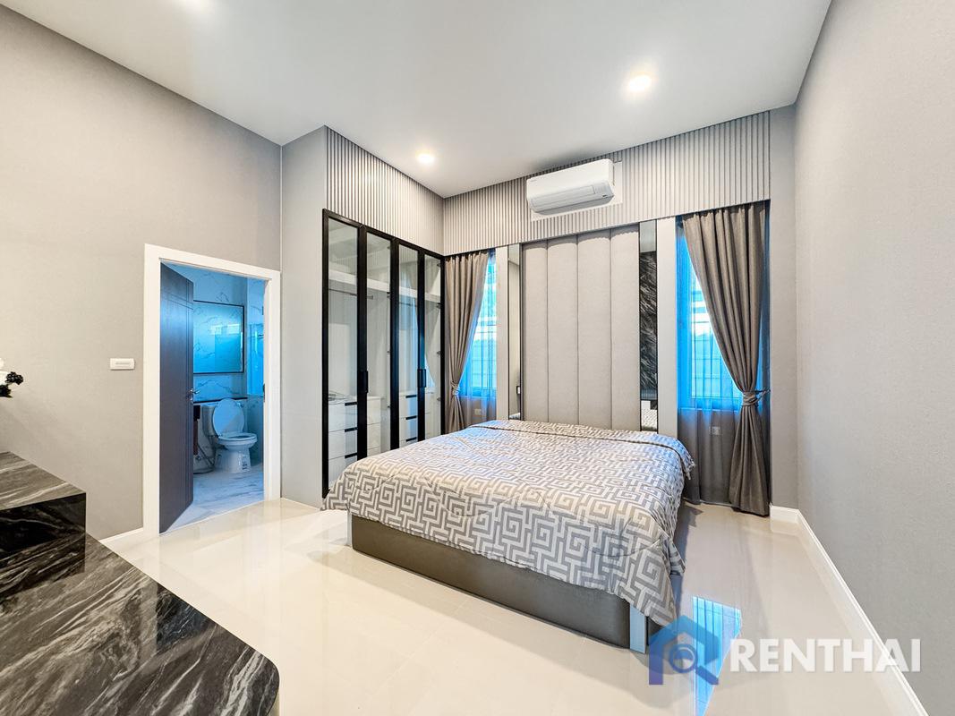 รูป วิลล่าสระว่ายน้ำ 3 ห้องนอน 4 ห้องน้ำ พร้อมสระว่ายน้ำในพัทยา - รูปที่ 12/25