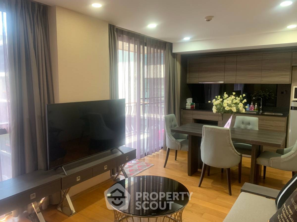 picture 2-BR Condo at Klass Langsuan near BTS Chit Lom (ID 566432) - 2/13