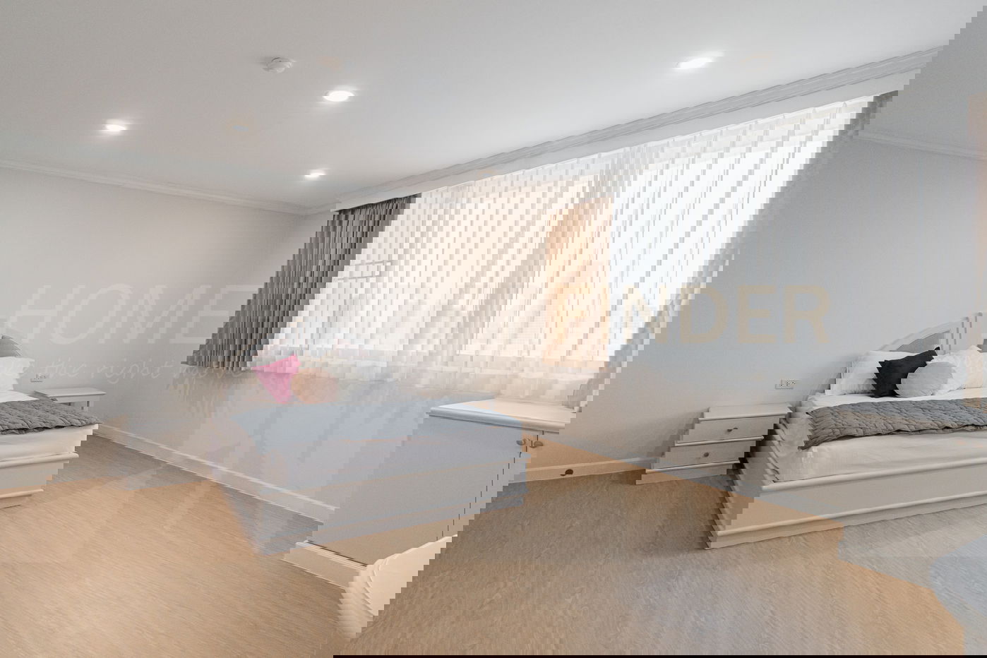 picture Oriental Towers 4 bedrooms, for sale - 5/12