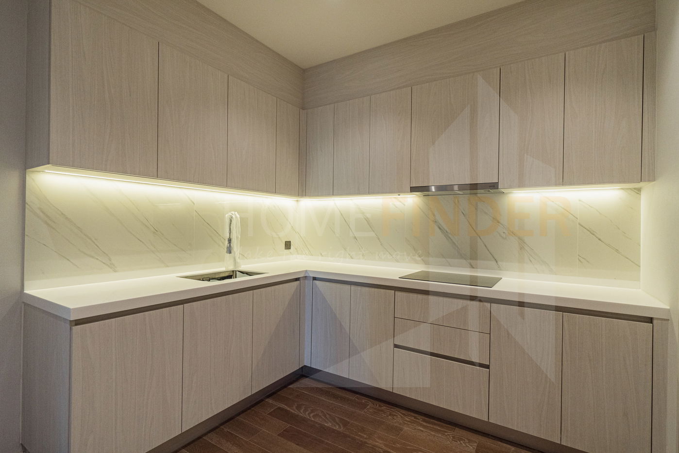 picture MUNIQ Langsuan 3 bedrooms, for rent - 4/10