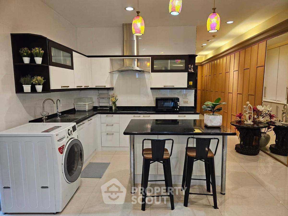 picture 3-BR Condo at Baan Klang Krung Siam-Pathumwan Condominium near BTS Ratchathewi (ID 2280316) - 16/17