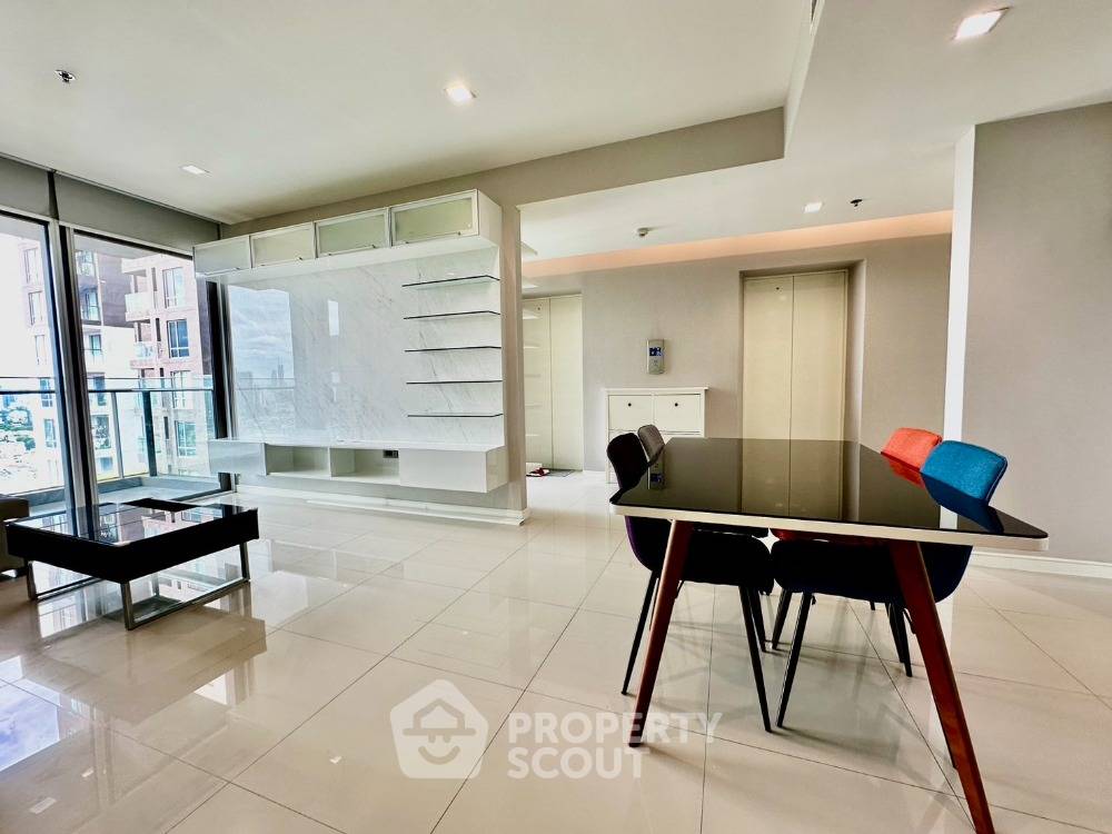 picture 2-BR Condo at Star View close to Phra Ram 3 (ID 2027386) - 6/16