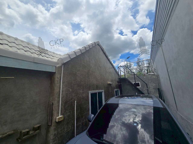 picture Single-storey detached house with roof terrace and private parking, sold as is, convenient transportation, Lat Krabang area. - 3/13